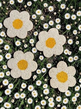 Daisy Beaded Coasters (4)